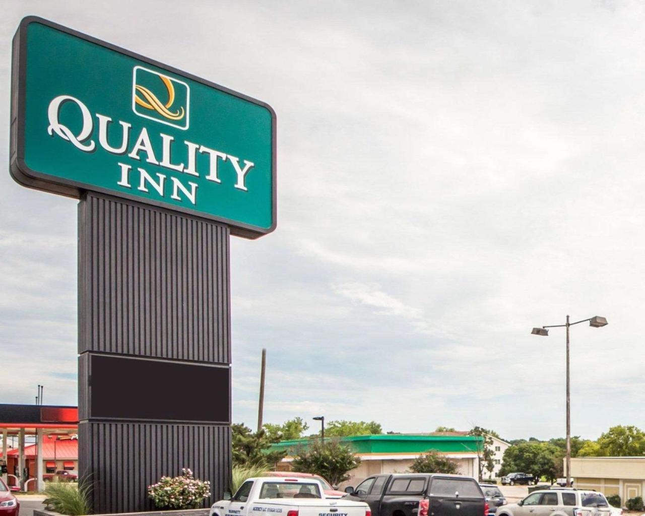 Quality Inn Ponca City Route 77 Exterior photo