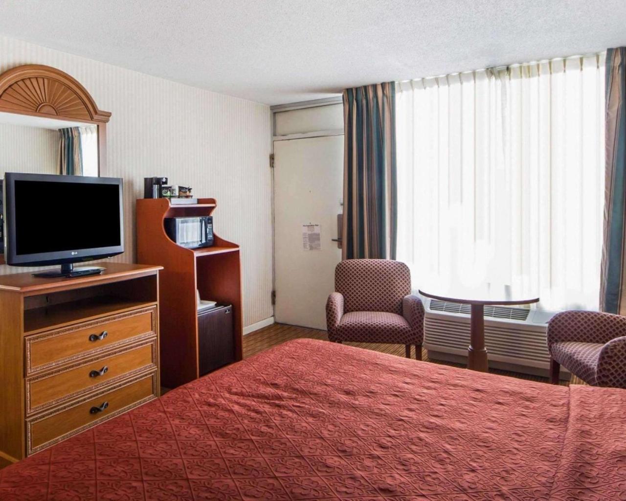 Quality Inn Ponca City Route 77 Exterior photo