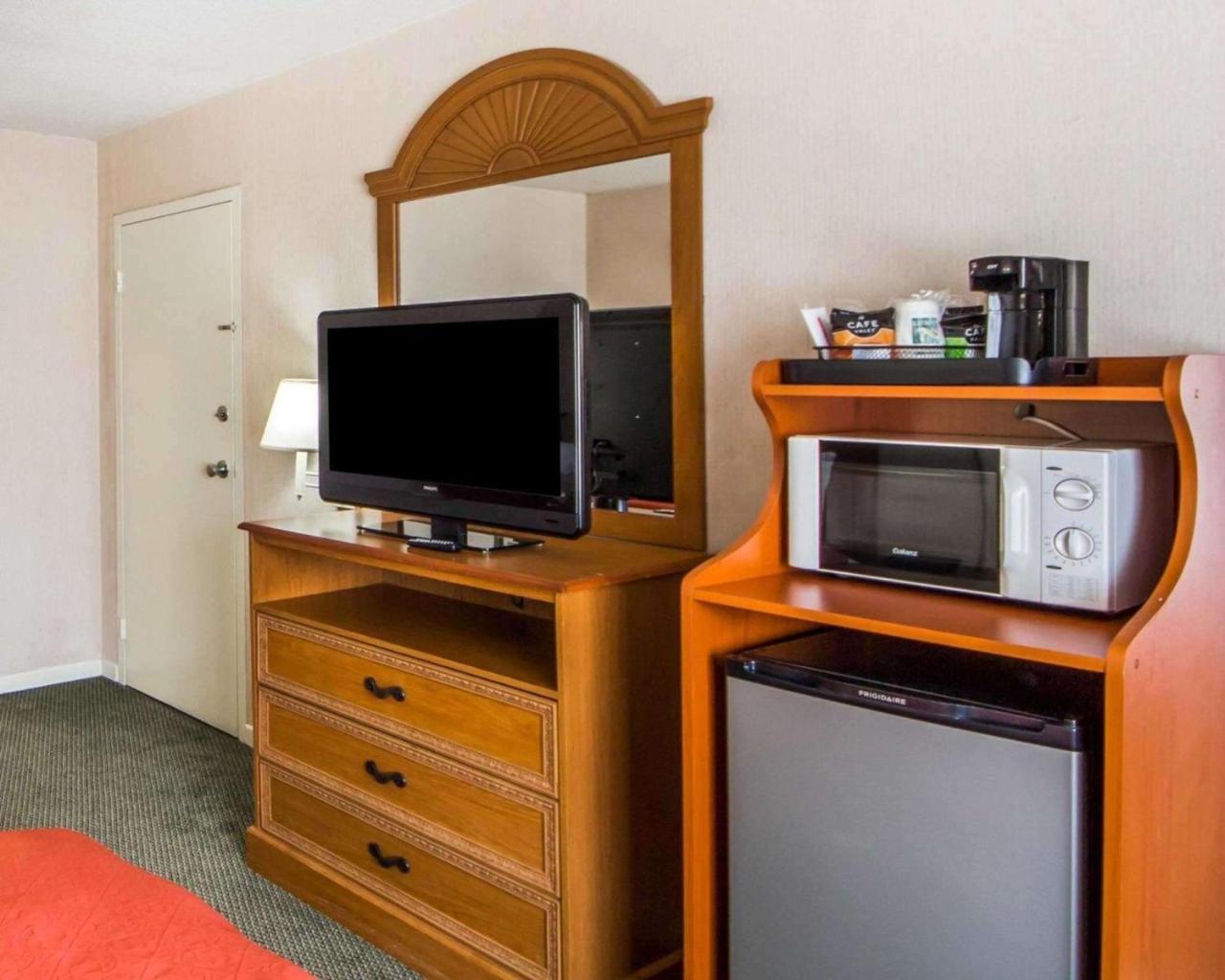 Quality Inn Ponca City Route 77 Exterior photo