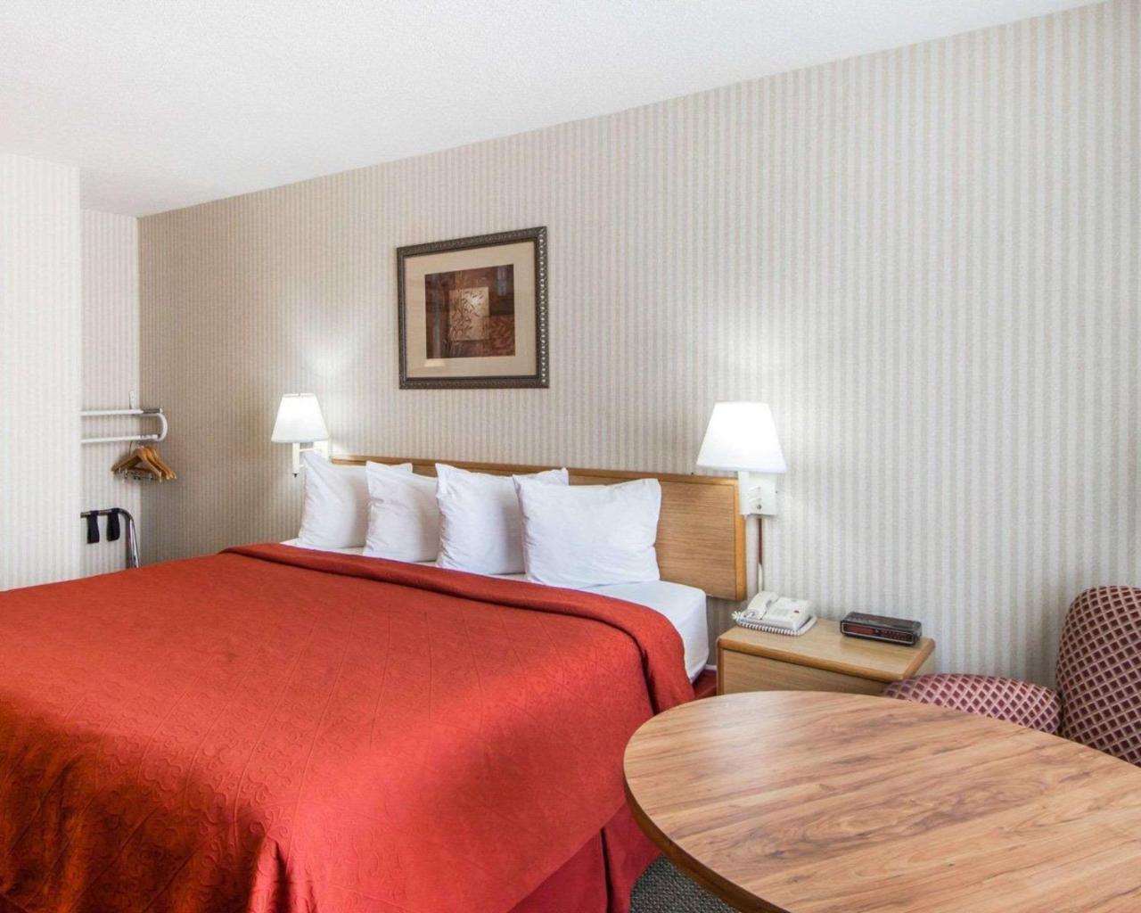 Quality Inn Ponca City Route 77 Exterior photo
