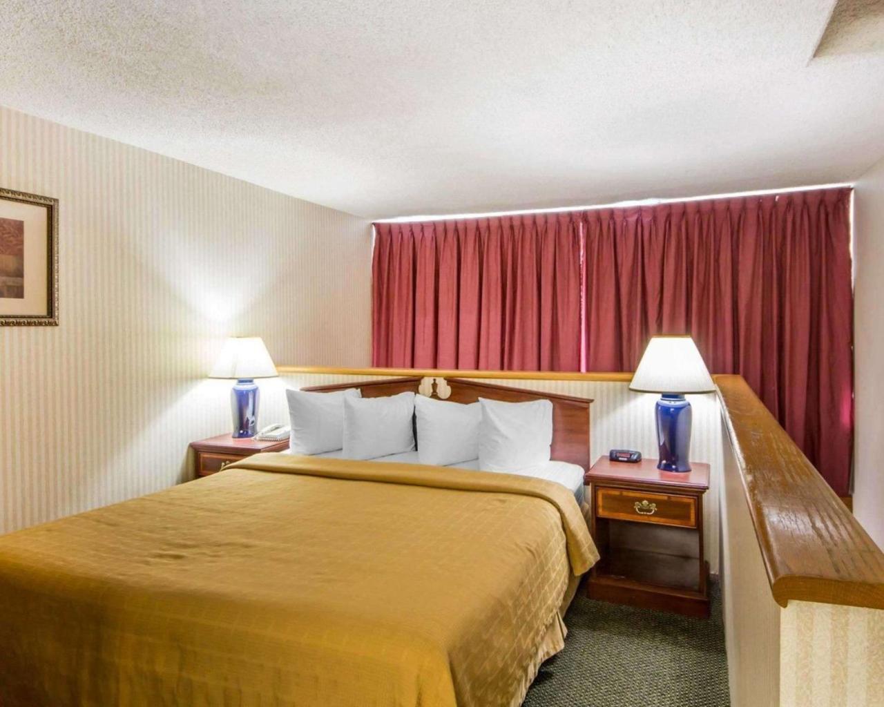 Quality Inn Ponca City Route 77 Exterior photo