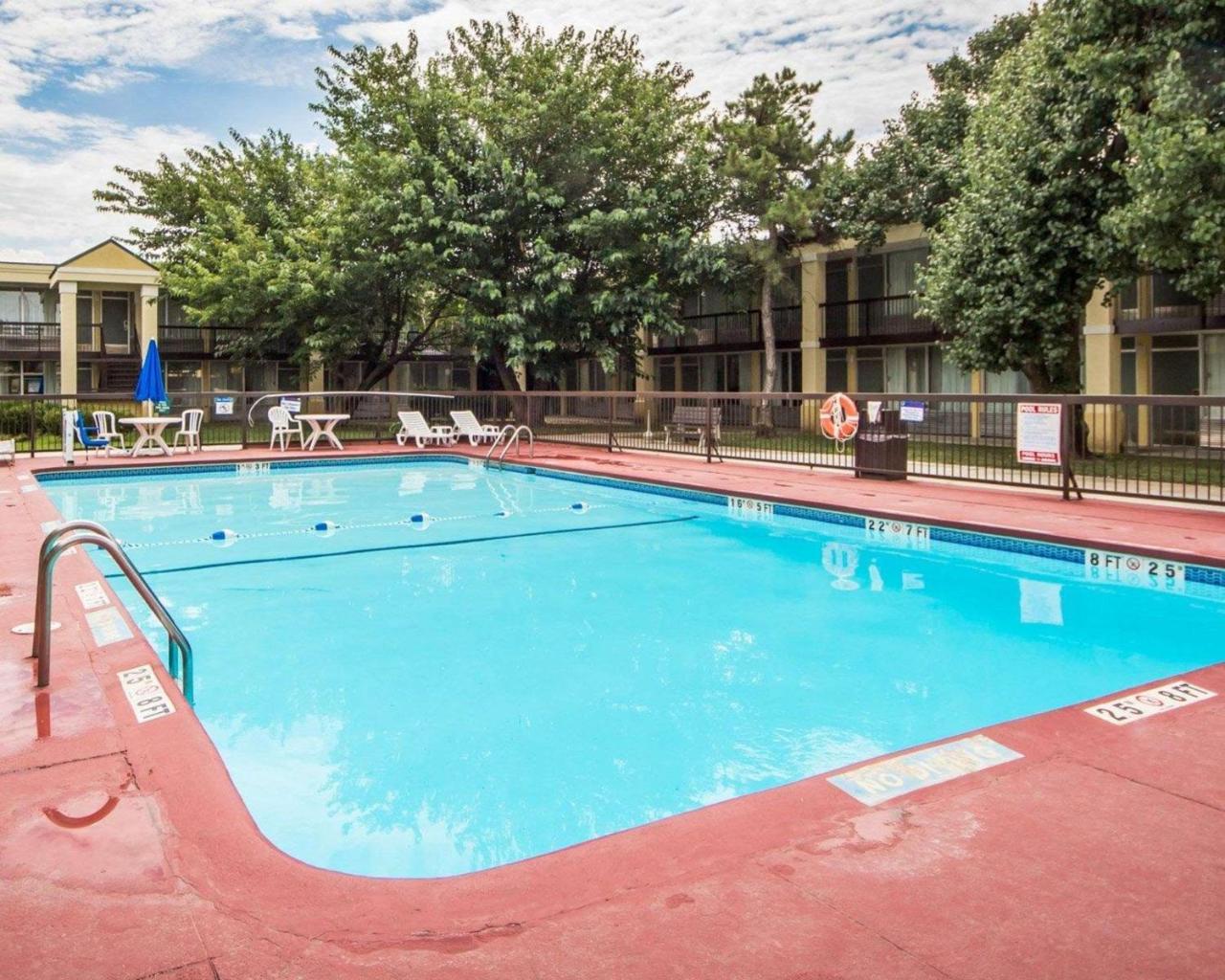 Quality Inn Ponca City Route 77 Exterior photo