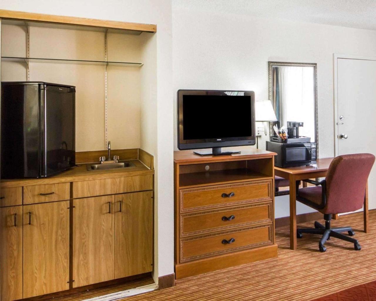 Quality Inn Ponca City Route 77 Exterior photo