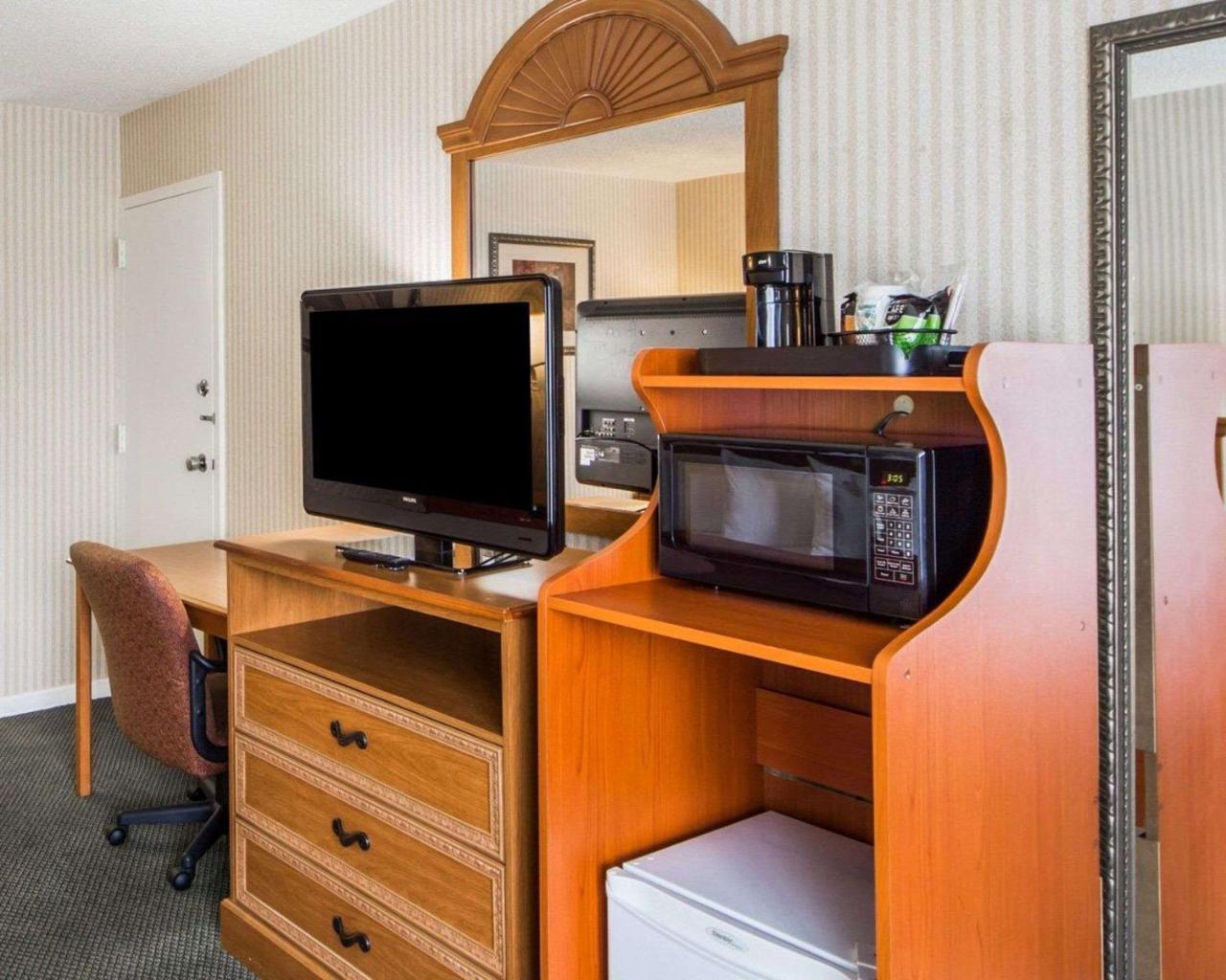 Quality Inn Ponca City Route 77 Exterior photo