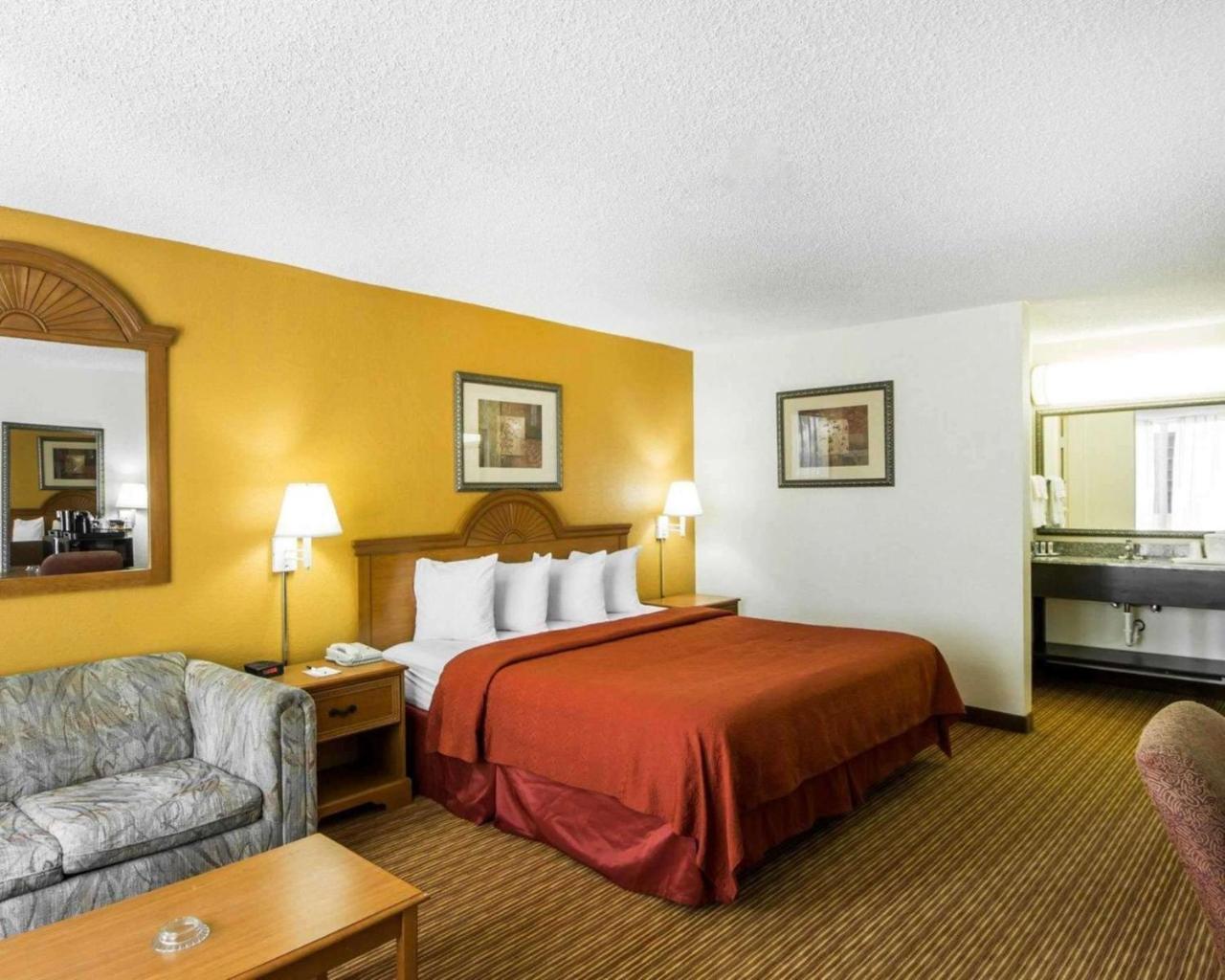 Quality Inn Ponca City Route 77 Exterior photo