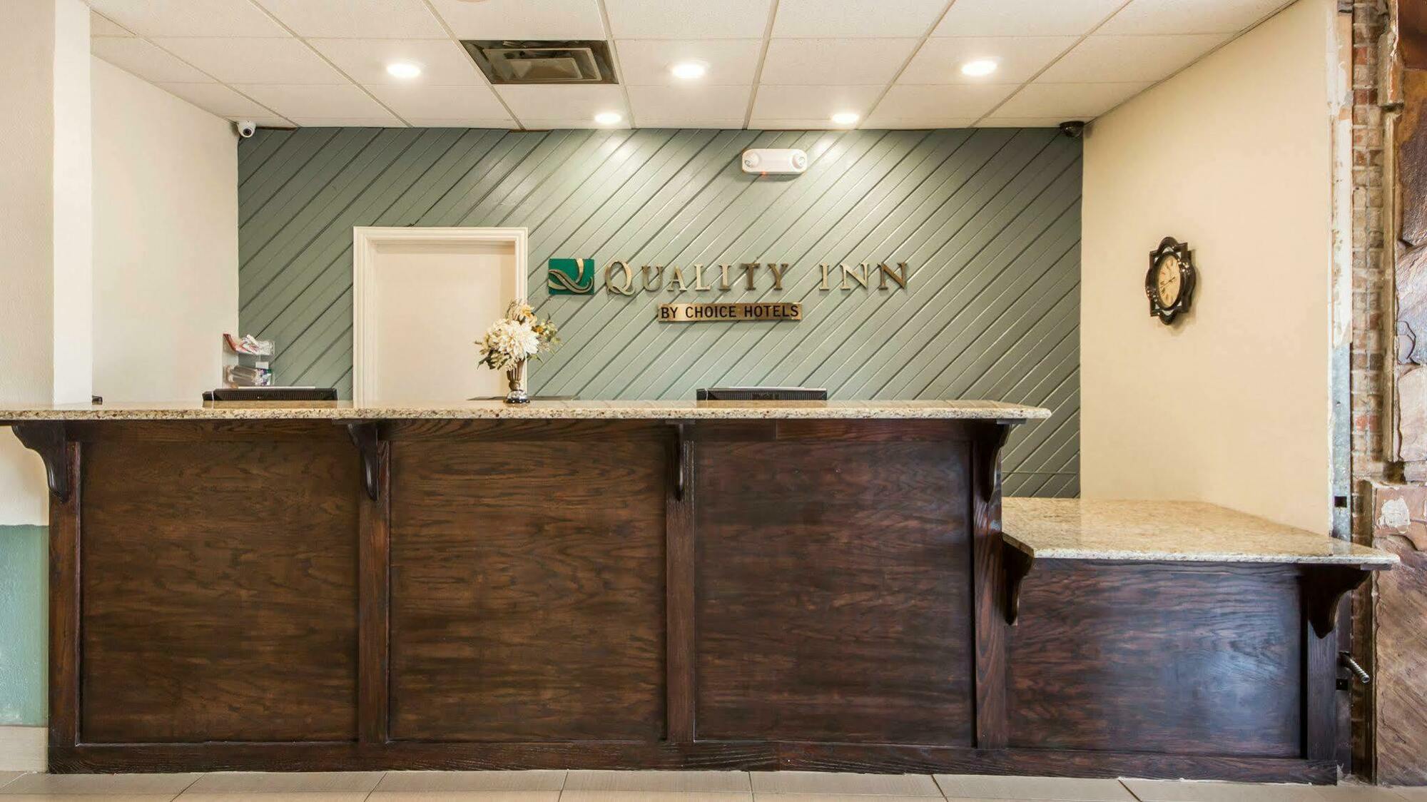 Quality Inn Ponca City Route 77 Exterior photo
